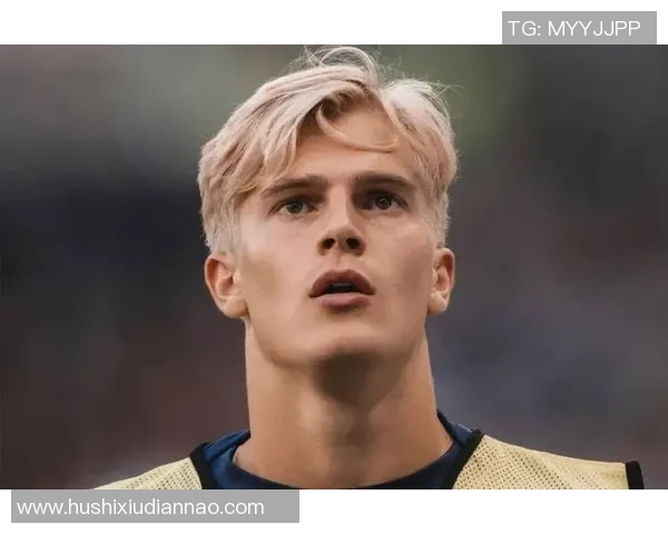 足坛虚伪之王是谁 揭示足球界那些表面光鲜实则虚伪的球星真面目